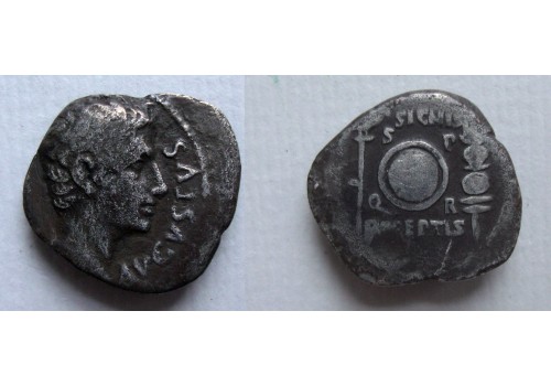 Augustus - Clipeus Virtvtis en terugkeer van de  legioenstandaards (D2119)