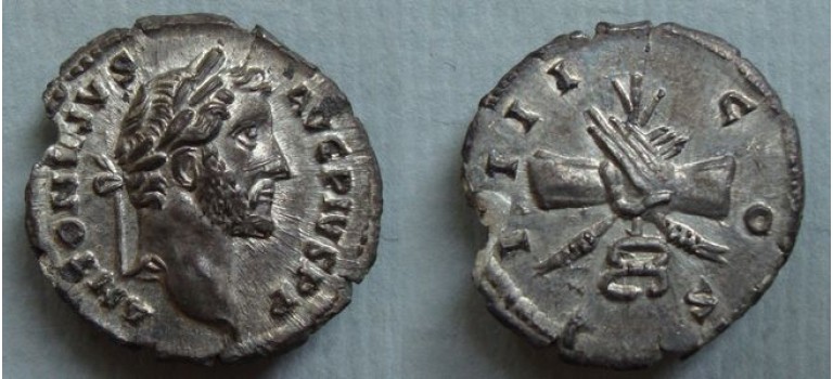 Antoninus Pius - Handshake scarce early coin not in RIC ex-Rauch (N1977)
