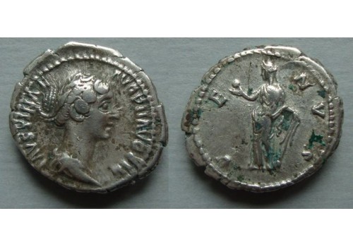 Faustina jr - denarius Venus schaars (ME2015)