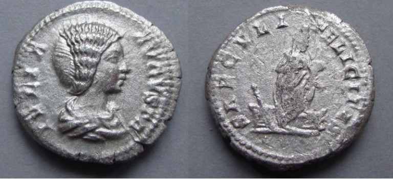 Julia Domna - Isis en Horus schaars! (MA2014) Julia Domna - Isis en Horus schaars! (MA2014)