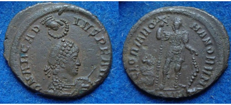 Arcadius - Gloria Romanorvm hand of god AE2 (N1924)