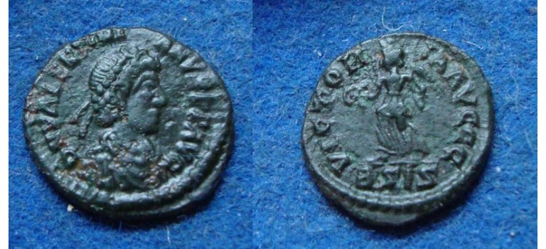 Valentinian II - VICTORIA AVGGG (N1962)