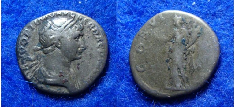 Trajanus - denarius PAX VERY RARE  (D1816)