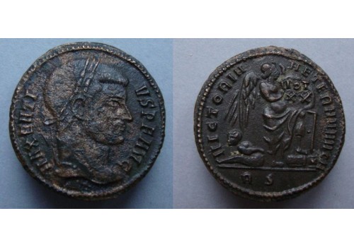 Maxentius - VICTORIA AETERNAE half follis rare (JA2015) Maxentius - VICTORIA AETERNAE half follis rare (JA2015)