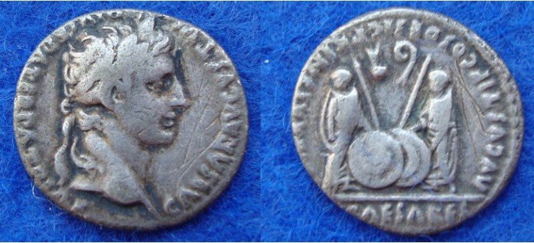 Augustus - denarius Caius en Lucius  (JUN1901)