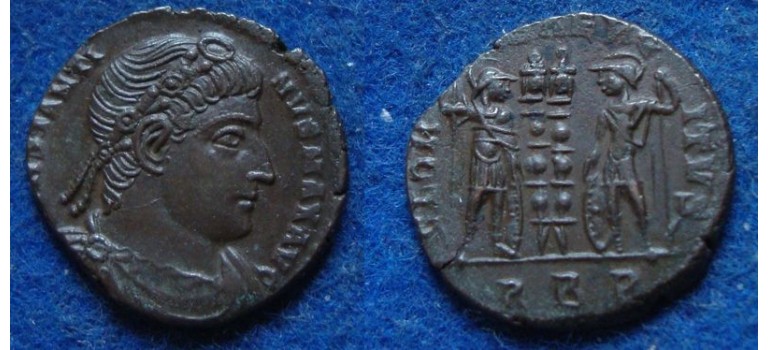 Constantine- Soldiers with standards scarce and extremly fine (JUN1917)