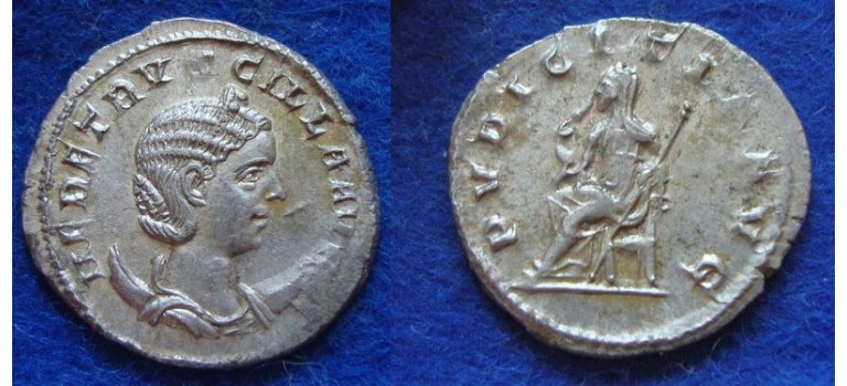 Herennia Etruscilla - Pudicitia seated aEF! (ME1923)