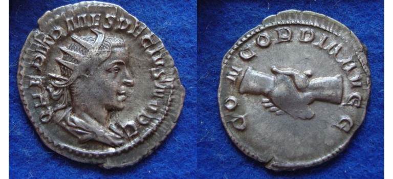 Herennius Etruscus - CONCORDIA AVGG rare! (ME1935)