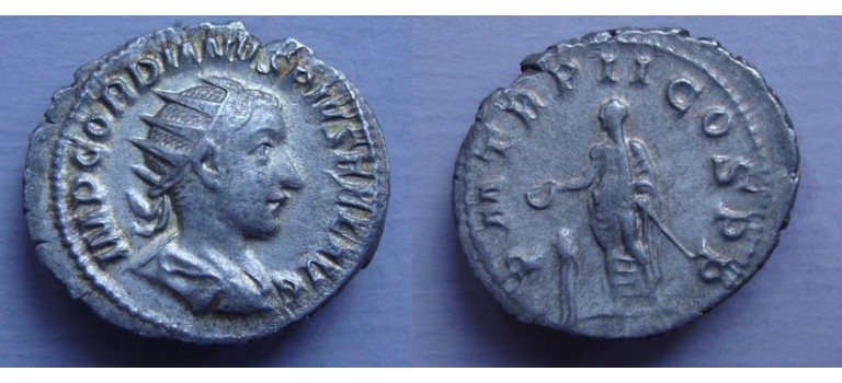 Gordian III - Emperor sacrificing over altar (F2172)