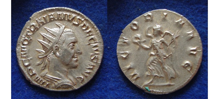 Trajan Decius - VICTORY very fine+! (ME1826)