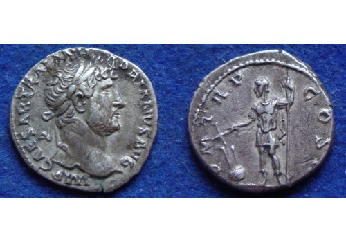 Hadrianus  - denarius keizer met roer! (D1825)
