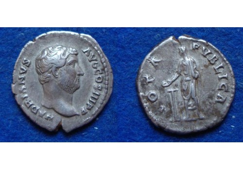 Hadrianus  -  VOTA PVBLICA denarius  (D1833)
