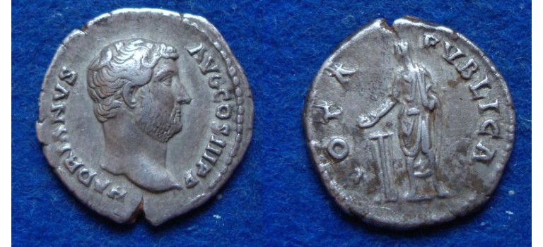 Hadrianus  -  VOTA PVBLICA denarius  (D1833)