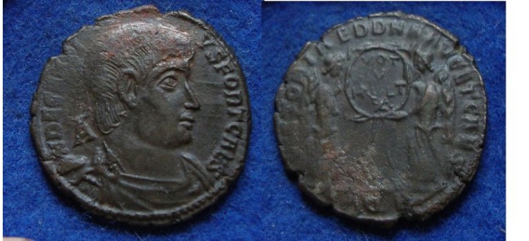 Decentius -  AE2 Aquileia (O1825)