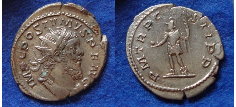 Postumus - keizer met globus (AU1803)