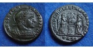 Constantine - Victories next to altar Arles RARE!  (AU1835)
