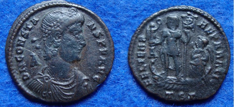 Constans - Victoria at a galley Thessalonica (F1803)