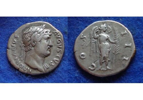 Hadrianus  - VICTORIA denarius (JA1803)