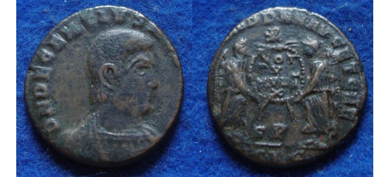 Decentius -  AE2 LYONS scarce caesar (JUL1706)