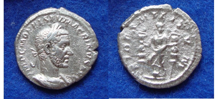 Macrinus -  FIDES MILITVM (Ap1730)