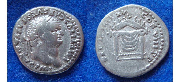 Titus -  Gedrapeerde troon (AP1739)