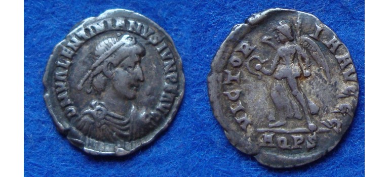 Valentinian II - SILIQUA SILVER aquileia (MA1703)