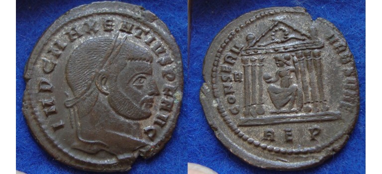 Maxentius  - Temple ROME scarce! (ME1741)