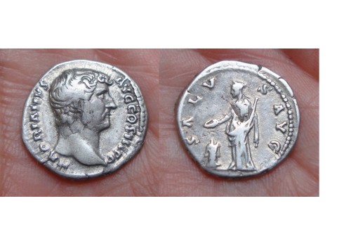 Hadrianus  - SALUS AVG schaars  (JU1611)