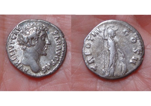 Marcus Aurelius - Minerva denarius (A14)