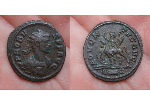 Probus-  keizer op paard (ME1663)
