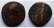 Commodus - Sestertius Jupiter beschermt de nieuwe keizer SCHAARS (Ap2242)