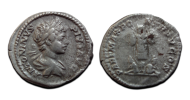 Caracalla - Denarius trofee met 2 gevangenen (AP26149) Caracalla - Denarius trofee met 2 gevangenen (AP26149)