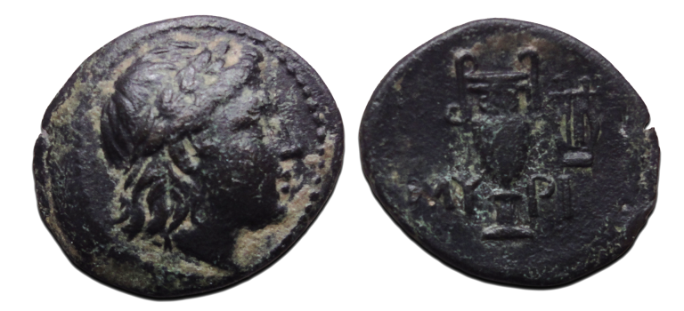 Griekse munten - Myrnia Apollo en krater (AP2655)