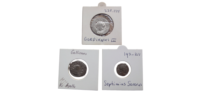 Aanbieding - 3 zilveren Romeinse munten (AP2691)