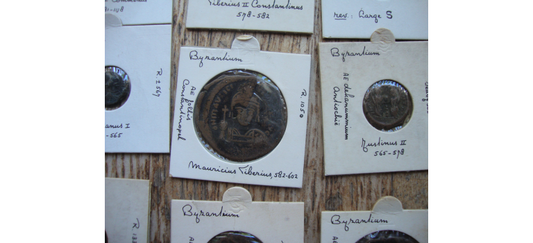 Collectie van 22 Byzantijne munten (AU25131)
