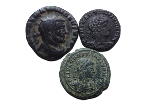 3  romeinse munten (AU2669)
