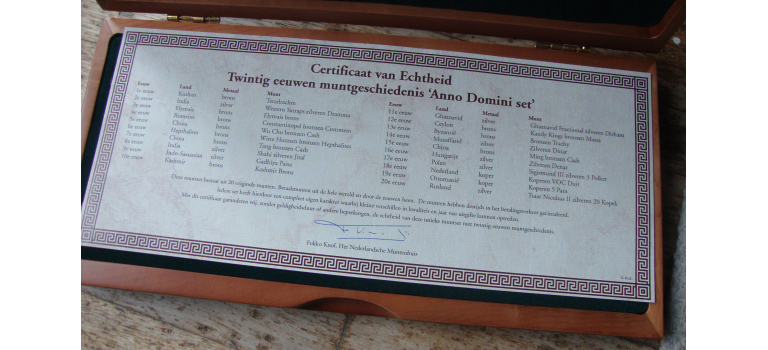 Bewaarbox muntgeschiedenis van de oudheid tot de recente geschiedenis (D2552)