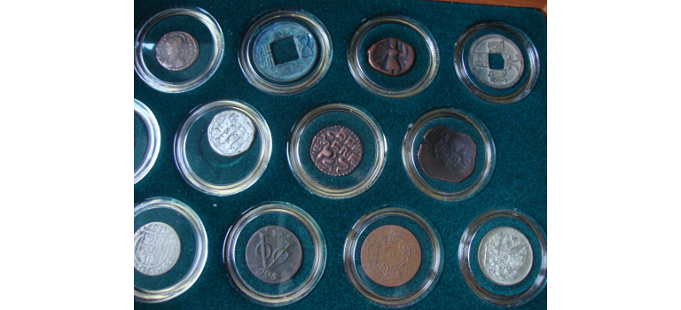 Bewaarbox muntgeschiedenis van de oudheid tot de recente geschiedenis (D2552)