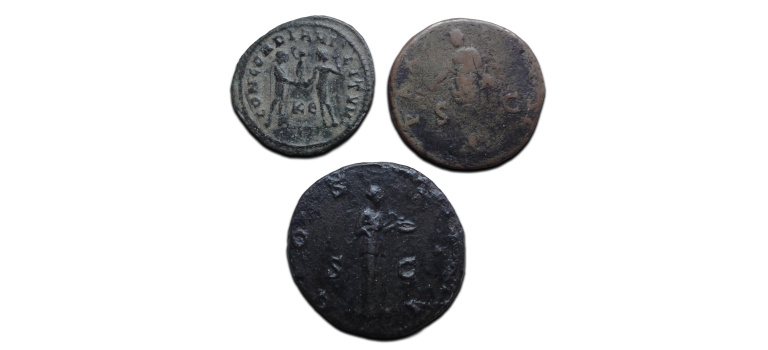 Aanbieding - Titus, Hadrianus en Maximianus (O2677) Aanbieding - Titus, Hadrianus en Maximianus (O2677)