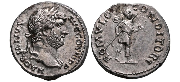 Hadrianus  - ROMULUS stichter van Rome  denarius  (S2608)