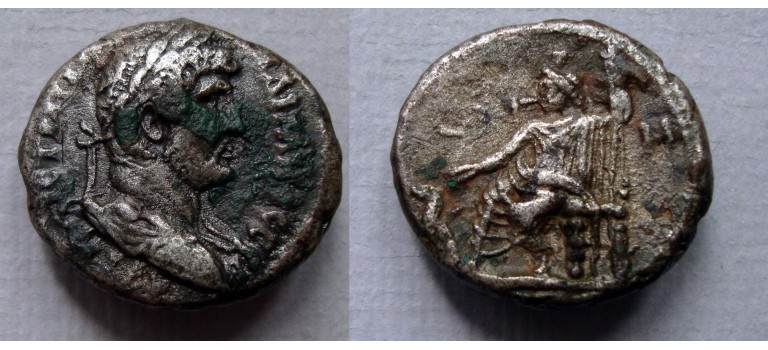Hadrianus  - zilveren Tetradrachme Serapis (AU2115)