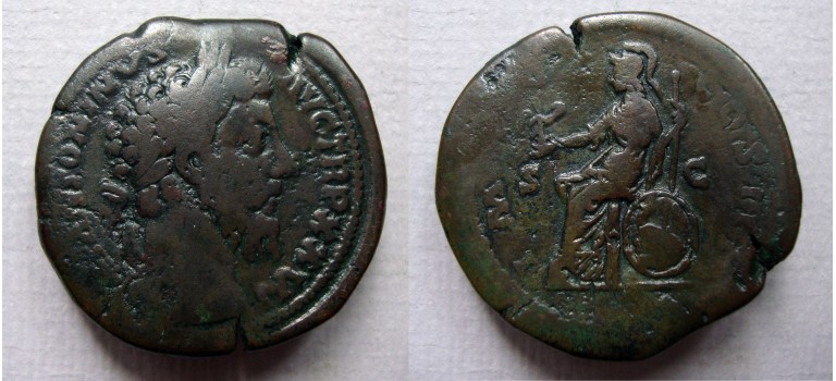Marcus Aurelius- sestertius ROMA, groot en zwaar exemplaar (JUL2285) Marcus Aurelius- sestertius ROMA, groot en zwaar exemplaar (JUL2285)
