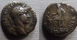 Hadrianus - SALUS denarius (S2270)
