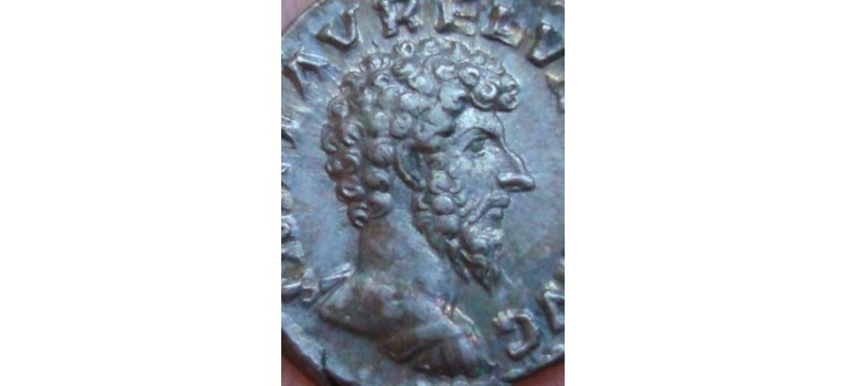 Lucius Verus - Providentia denarius not in RIC (A70)