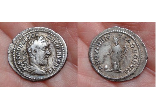 Macrinus - denarius Providentia (983)
