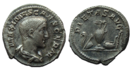 Maximus - denarius PIETAS zeldzaam en bijna prachtig (JUN2313)