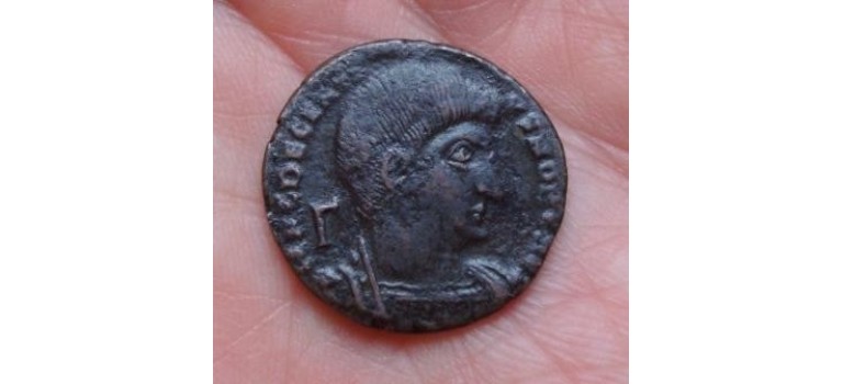 Decentius -  AE2 SUPER