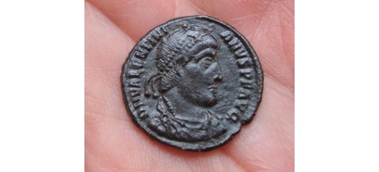 Valentinian I - Emperor with prisonner