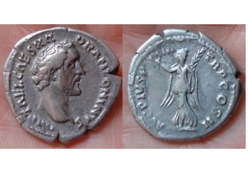 Antoninus Pius - Victoria slechts 2 bekend!  (1089)