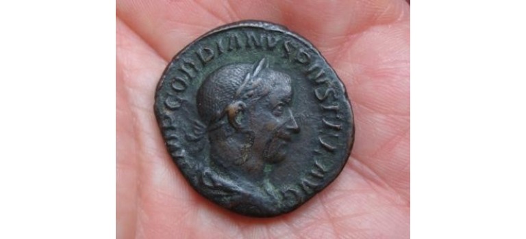 Gordianus III- SESTERTIUS Keizer met Globus Gordianus III- SESTERTIUS Keizer met Globus